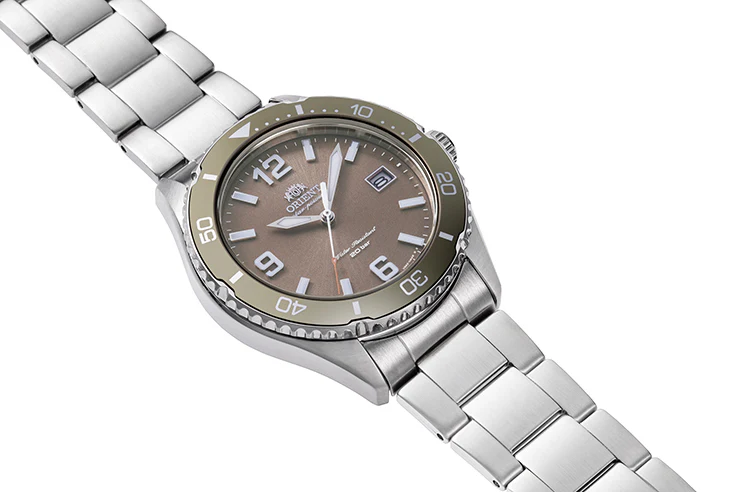 ORIENT RA-WJ0004Y Quartz Sports Watch, Metal Strap - 39.9mm - Image 2
